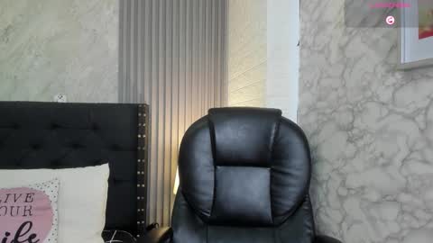 alicya online show from March 21, 2026, 11:48 am