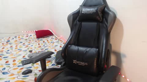 Snapshot of alid_17 chatting on December 10, 2024, 10:47 pm Alid 17 online show from December 10, 2024, 10:47 pm