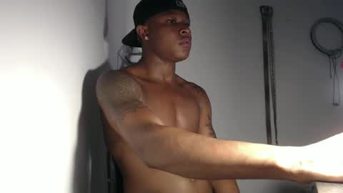 Snapshot of alid_17 chatting on March 6, 2025, 8:05 pm Alid 17 online show from March 6, 2025, 8:05 pm