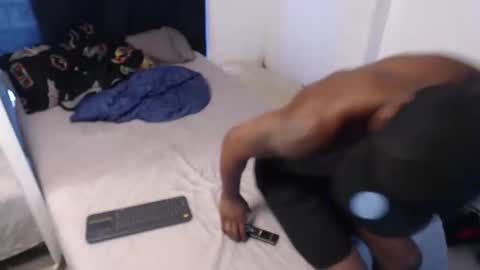 Snapshot of alid_17 chatting on March 21, 2026, 4:43 pm Alid 17 online show from March 21, 2026, 4:43 pm