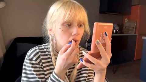 Milana online show from March 27, 2026, 12:27 pm