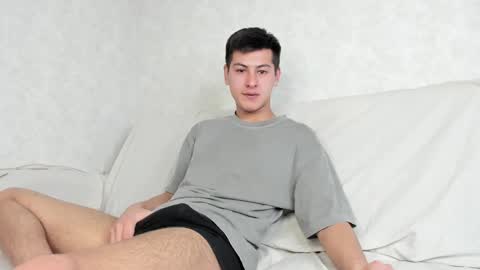 Snapshot of alikuskya chatting on January 8, 2025, 2:35 am Dan online show from January 8, 2025, 2:35 am