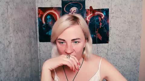 Snapshot of alinafrey_ chatting on February 12, 2026, 10:10 am Alina online show from February 12, 2026, 10:10 am