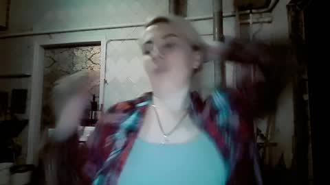 Snapshot of alinafrey_ chatting on February 16, 2026, 6:09 am Alina online show from February 16, 2026, 6:09 am