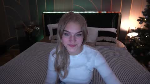 Alina online show from December 16, 2025, 9:09 pm