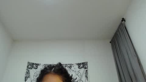 Snapshot of alinawoolf_ chatting on February 4, 2025, 5:53 am  Ali  online show from February 4, 2025, 5:53 am