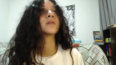 Snapshot of alinawoolf_ chatting on February 9, 2025, 4:14 am  Ali  online show from February 9, 2025, 4:14 am