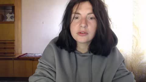 Snapshot of alinaxjames chatting on April 25, 2026, 2:47 pm AlinaxJames online show from April 25, 2026, 2:47 pm
