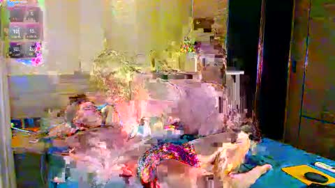 Snapshot of alinka_pashka chatting on October 21, 2025, 1:06 am Alina and Pasha online show from October 21, 2025, 1:06 am