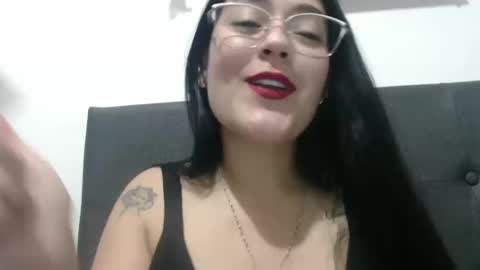 alisha_9997 online show from October 17, 2025, 10:34 pm