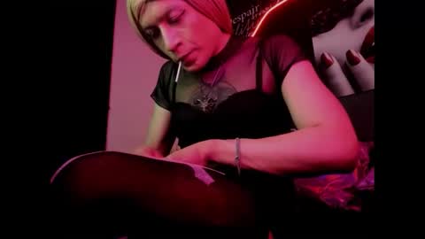 Snapshot of alishaa_nixx chatting on September 23, 2025, 12:35 am alishaa_nixx online show from September 23, 2025, 12:35 am