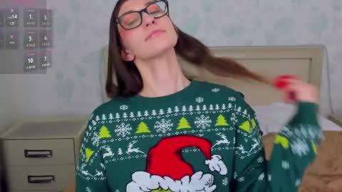 Snapshot of alishamurray chatting on December 15, 2024, 10:50 am Alina online show from December 15, 2024, 10:50 am