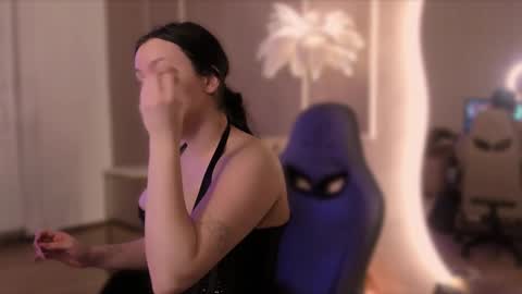 Snapshot of alisia_mars chatting on February 27, 2025, 5:34 am Alisia online show from February 27, 2025, 5:34 am