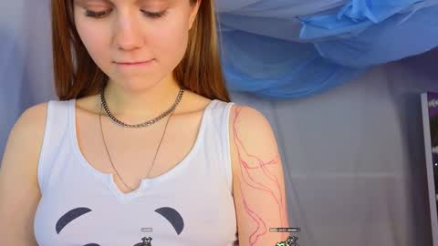 Alisia online show from January 9, 2025, 1:45 pm