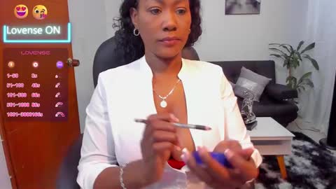 Alisson online show from March 4, 2025, 11:08 am