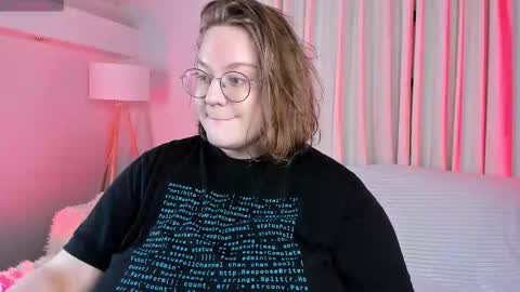 Snapshot of alissa_styles chatting on November 2, 2025, 12:51 pm Alissa online show from November 2, 2025, 12:51 pm