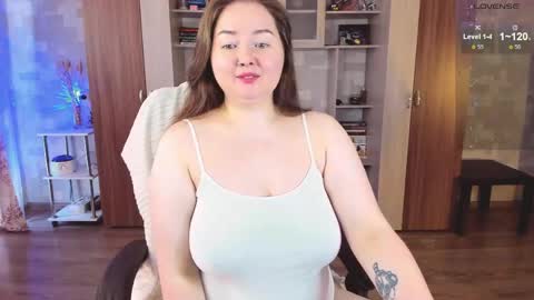 Snapshot of alissdaisyy chatting on May 17, 2026, 9:28 am alissdaisyy online show from May 17, 2026, 9:28 am