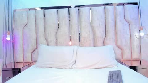 alisse_myers online show from June 5, 2026, 3:13 am