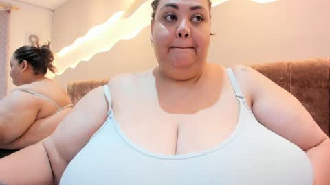 Snapshot of alisson_am chatting on April 10, 2026, 10:09 am Alisson online show from April 10, 2026, 10:09 am