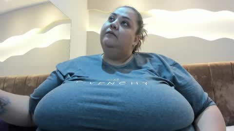 Snapshot of alisson_am chatting on April 11, 2026, 11:36 am Alisson online show from April 11, 2026, 11:36 am