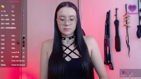 Alisson Beckett online show from November 18, 2025, 7:18 pm