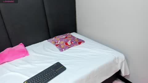 alissonmartin online show from February 13, 2025, 3:03 pm