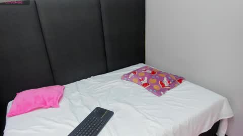 alissonmartin online show from February 14, 2025, 3:26 pm