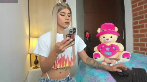 alisson online show from February 23, 2026, 6:49 pm