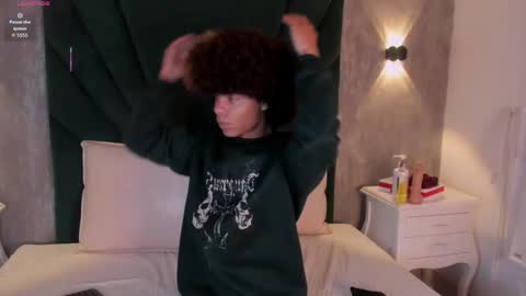  Alexis Etereo  online show from February 16, 2026, 6:59 pm