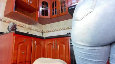 Alix online show from January 10, 2025, 3:07 am