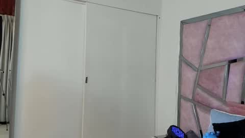 alix online show from October 30, 2025, 10:10 pm