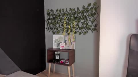 Snapshot of alixon_fiore5 chatting on February 21, 2025, 1:00 am alixon online show from February 21, 2025, 1:00 am