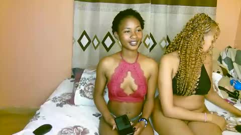 aliyah001 online show from October 9, 2025, 6:50 pm