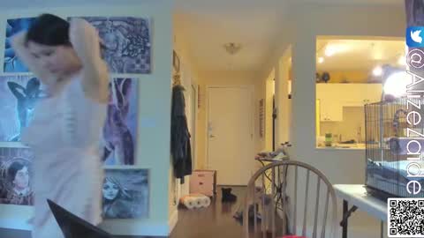 Alize Zaide online show from March 3, 2025, 11:35 pm