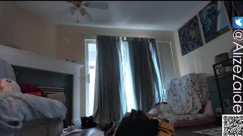 Alize Zaide online show from March 12, 2026, 7:31 pm