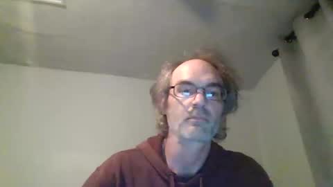 J online show from April 22, 2026, 2:25 am