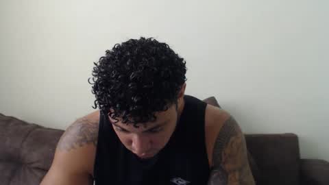 allen_ferrer10 online show from April 10, 2026, 3:28 pm