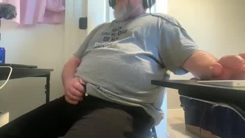 Allergictolove online show from March 29, 2026, 1:05 am