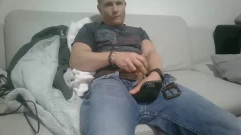 Snapshot of alles594462 chatting on December 30, 2024, 5:55 pm alles594462 online show from December 30, 2024, 5:55 pm