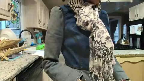 Snapshot of allgood4u chatting on February 14, 2026, 9:11 pm wishlist on bio online show from February 14, 2026, 9:11 pm