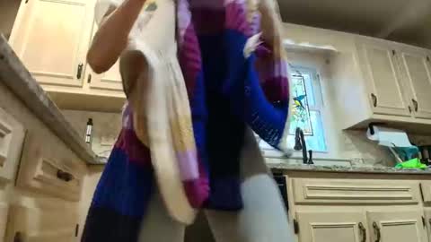 Snapshot of allgood4u chatting on February 24, 2026, 6:06 pm wishlist on bio online show from February 24, 2026, 6:06 pm