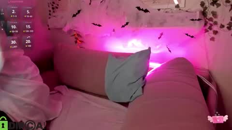 alli_aster online show from October 30, 2025, 3:52 am