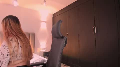 ALLICE online show from October 24, 2025, 11:50 am