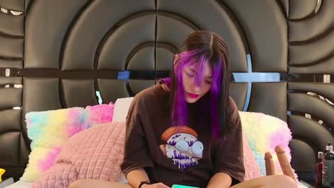 Allicia online show from January 10, 2025, 7:21 pm