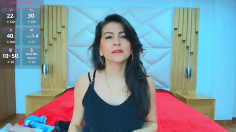 Aliie  online show from November 18, 2025, 11:58 am