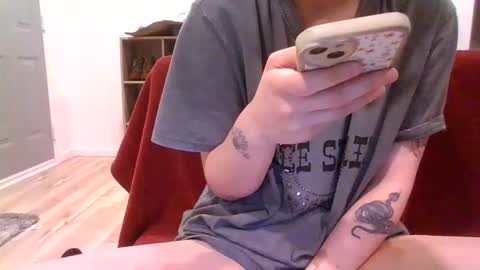 alliebearx online show from January 29, 2025, 4:58 am
