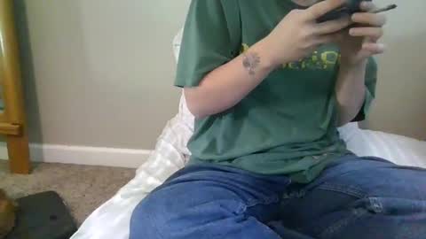 alliebearx online show from October 5, 2025, 11:35 pm