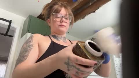 Snapshot of allieberrybb chatting on January 10, 2025, 6:17 pm  bb  online show from January 10, 2025, 6:17 pm