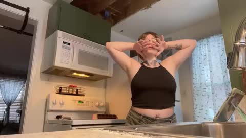 Snapshot of allieberrybb chatting on January 10, 2025, 9:20 pm  bb  online show from January 10, 2025, 9:20 pm