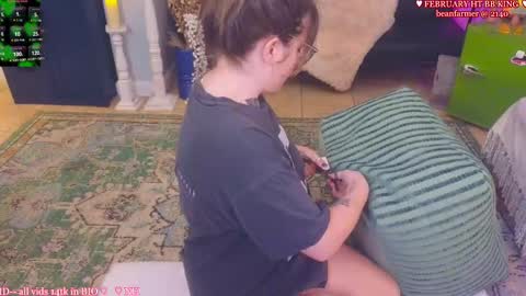 Snapshot of allieberrybb chatting on February 15, 2025, 7:39 pm  bb  online show from February 15, 2025, 7:39 pm